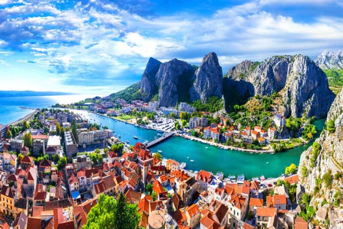 Omiš, mala i jedinstvena Dalmacija
