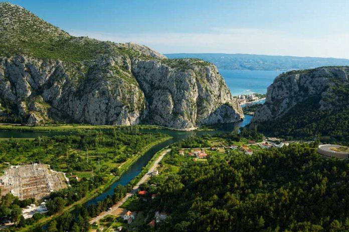 Omiš, mala i jedinstvena Dalmacija