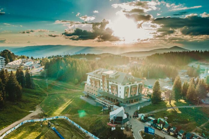 Gorski Hotel & Spa - nezaobilazan zimi, jednako magičan i u proleće (1)