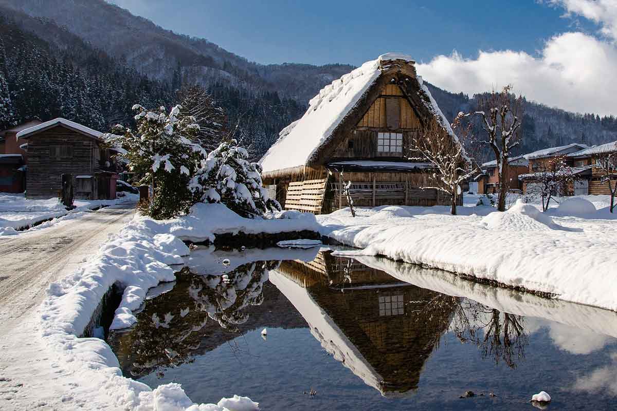 Japanski Alpi Shirakawa