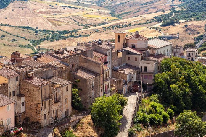 Sicilija Italija Kuće za 1 evro