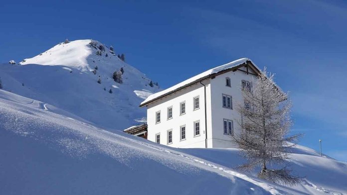 Mali hotel na ivici sveta