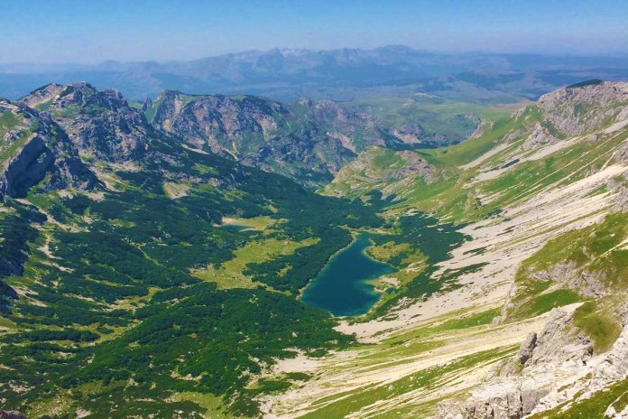 Trnovačko jezero, dete moćnih planina