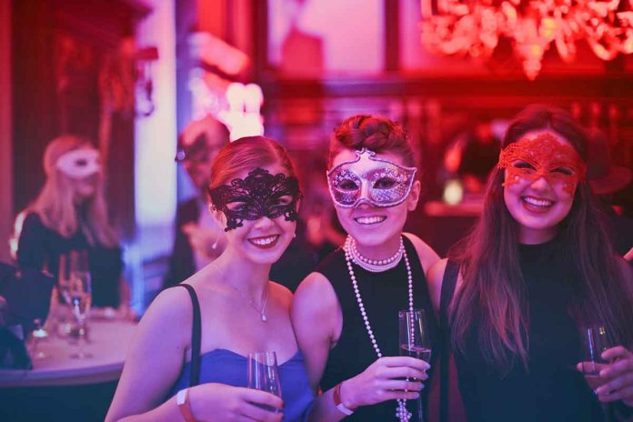Bahanalija, umetnost starog dobrog provoda zabava party