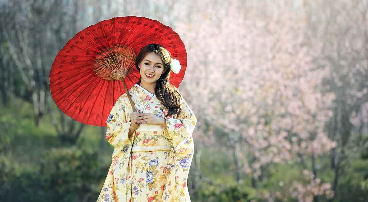 Gejšama do oporavka turizma japan