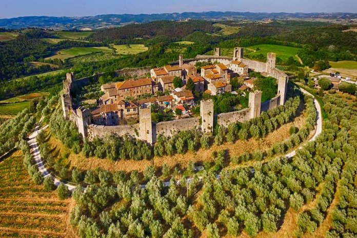Monteriđioni, šarmantna i autentična Toskana