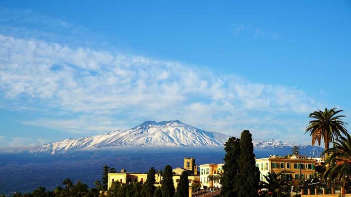 Vulkanski turizam sve popularniji, uprkos upozorenjima vulkan etna