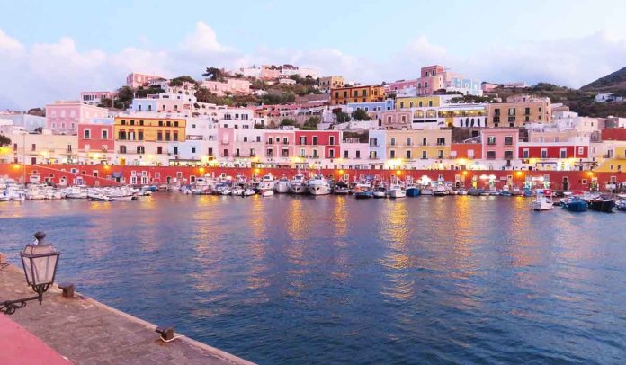 Ponca Italija