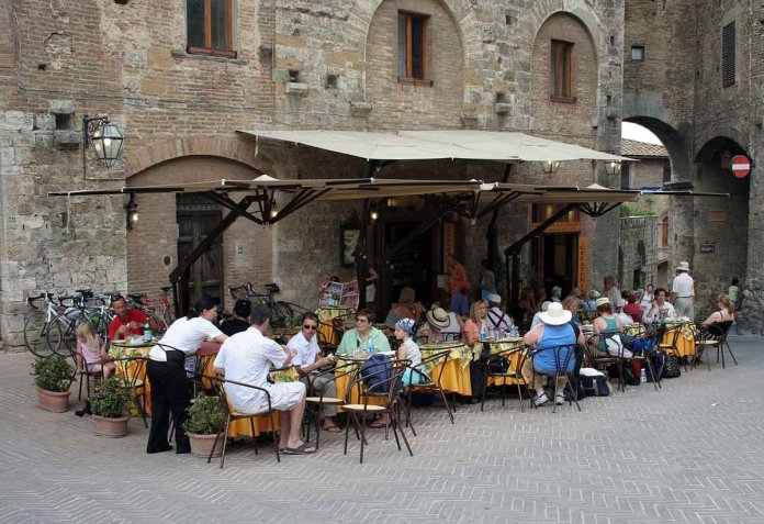 Italija restoran na otvorenom bašta