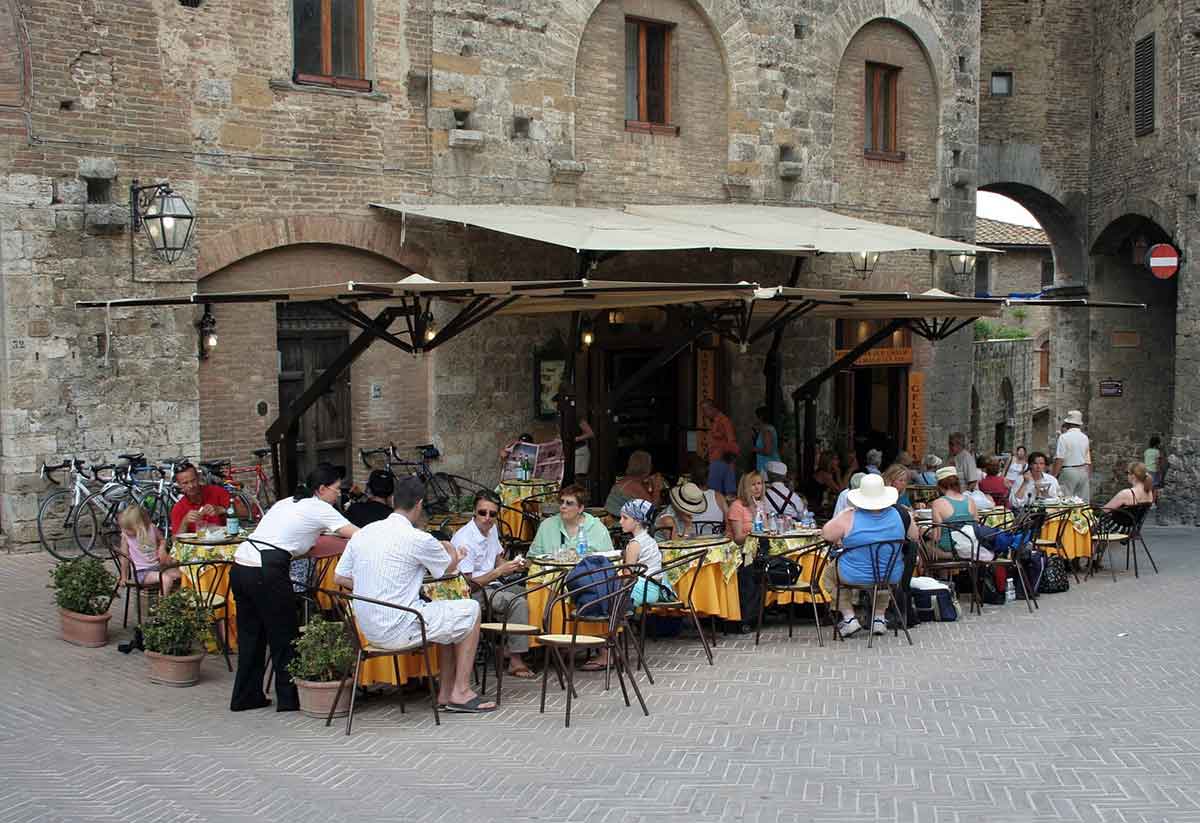 Italija restoran na otvorenom bašta