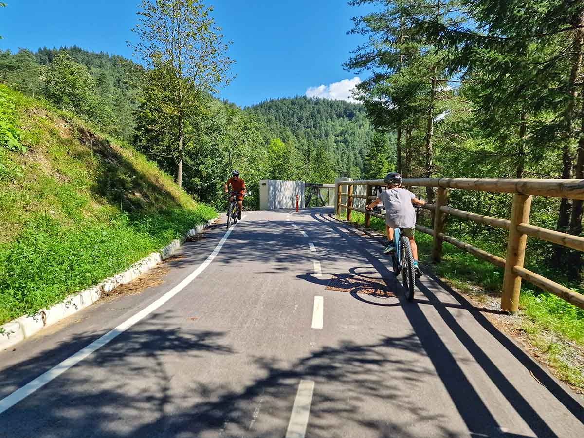 Otkrijte lepote Slovenije „na dva točka“, od Velenja do Dravograda (3)