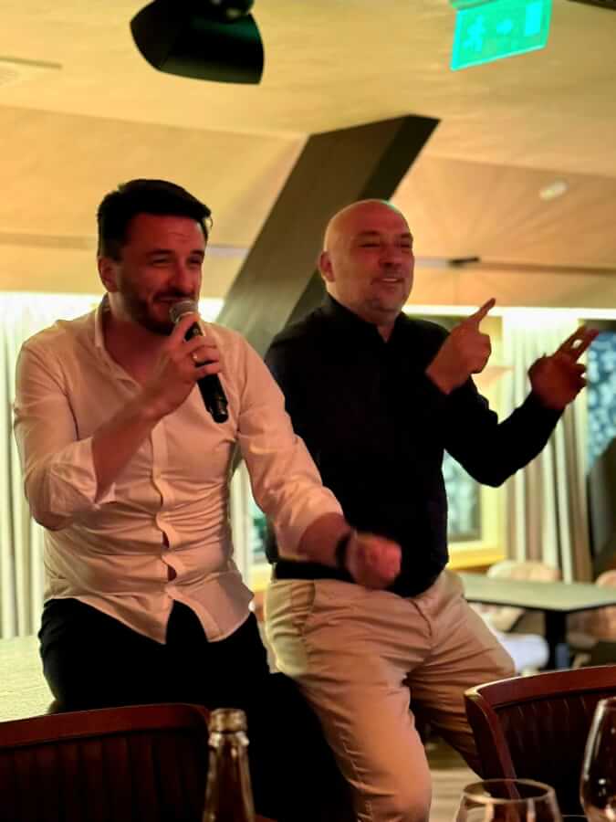 „Grandiozan“ timbilding na visini – Hotel Grand iz ugla kompanija