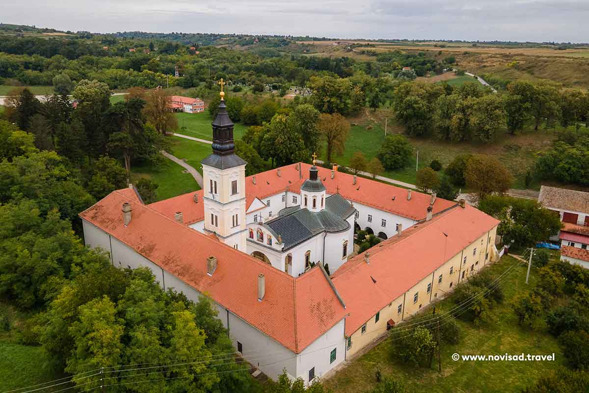 Manastir Krušedol – Srpski Panteon, jedan od najlepših manastira Fruške gore (2)