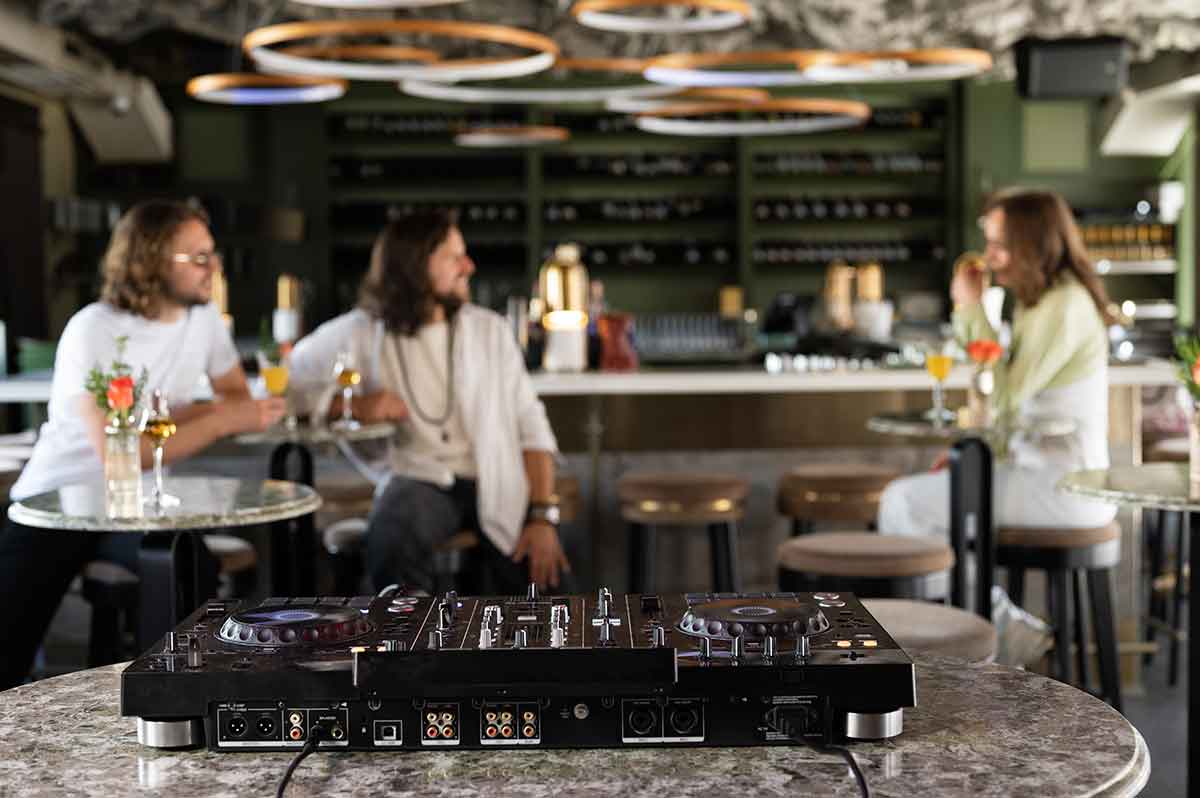 Muzika restoran dj