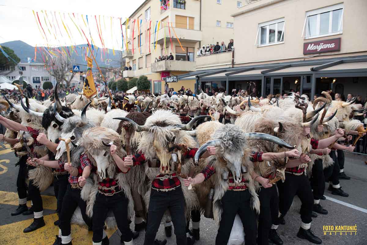 Zima na Kvarneru Plava oaza gde kupanje traje cele godine, a zabava ne poznaje granice