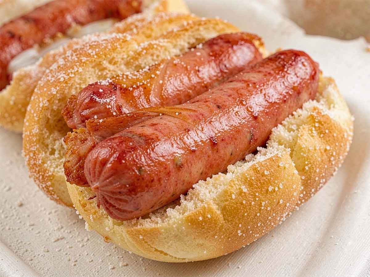 kuuma koira finski hot dog viršla krofna