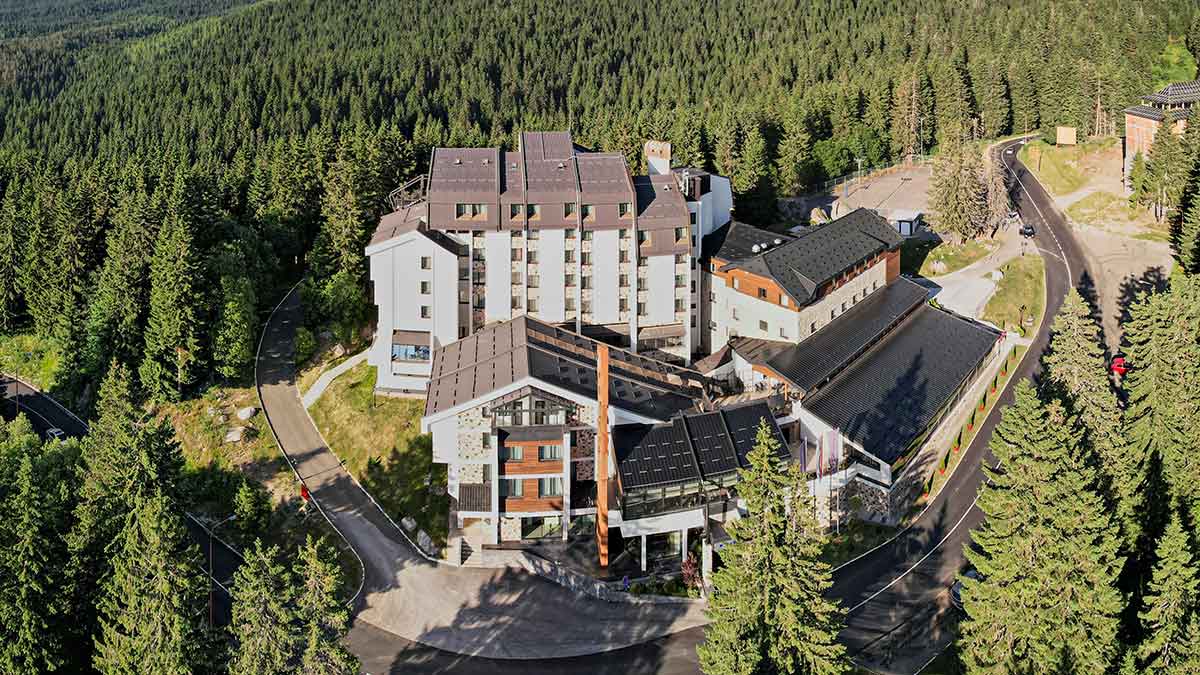 Proleće na Kopaoniku Hotel Putnik vas čeka sa posebnim paketima za Uskrs i Prvi maj!