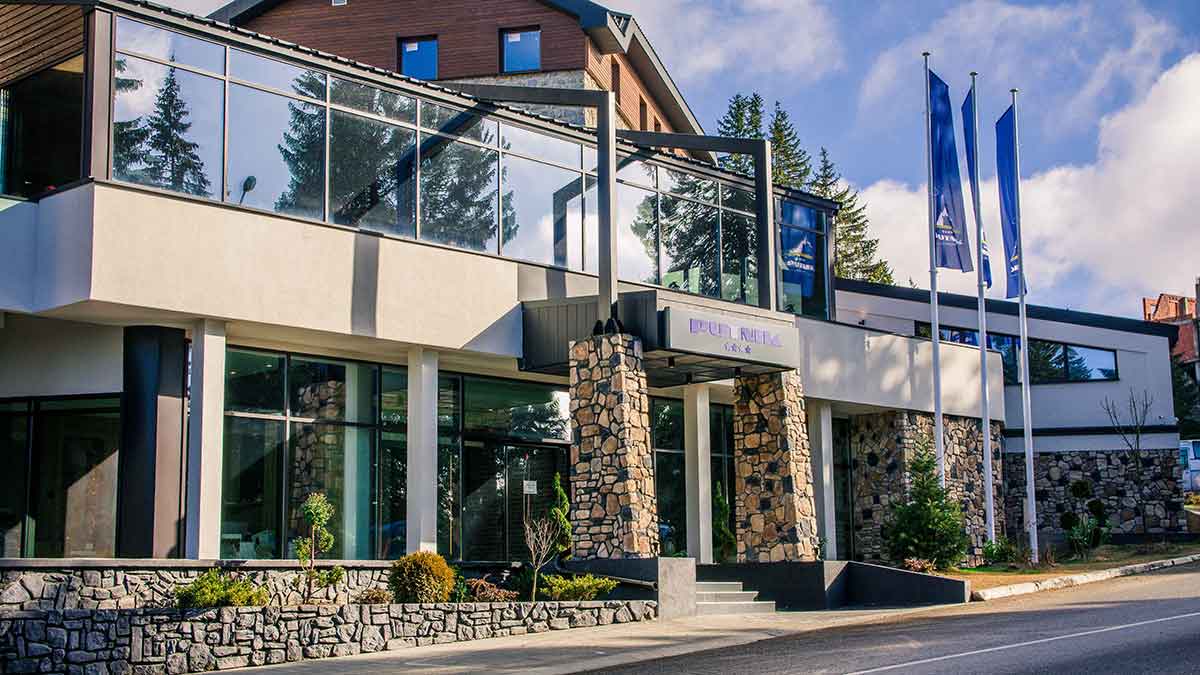 Proleće na Kopaoniku Hotel Putnik vas čeka sa posebnim paketima za Uskrs i Prvi maj!