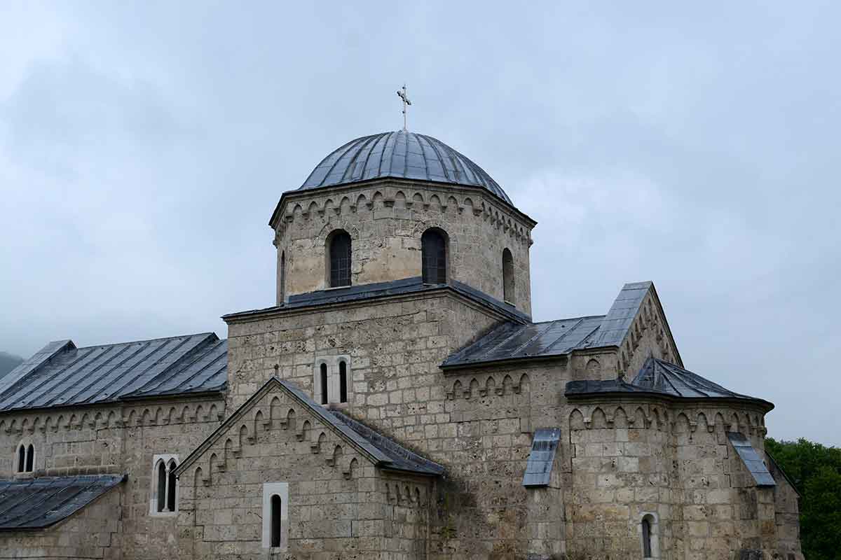 manastir Gradac (6)