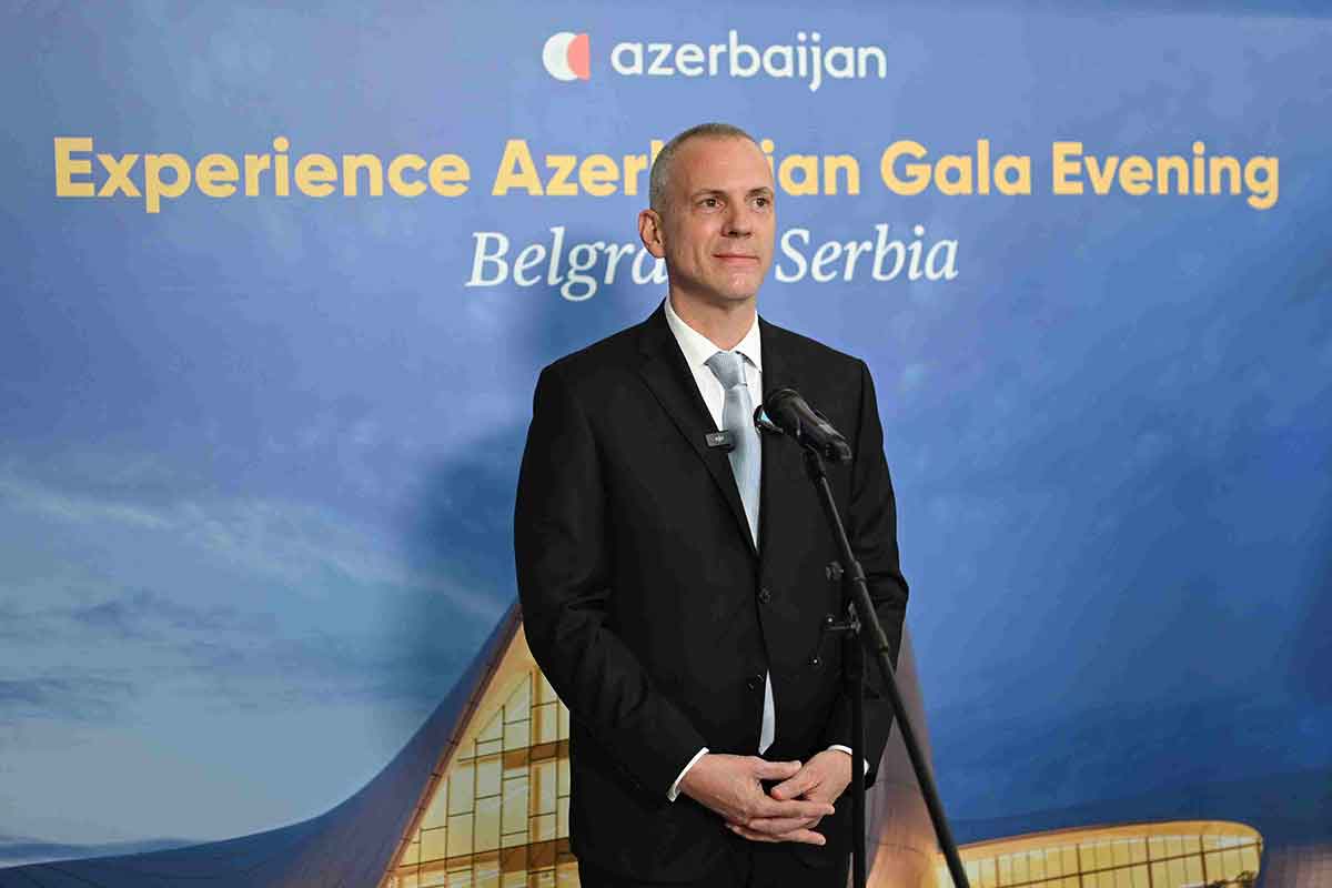 Od Beograda do Bakua za tri i po sata Nova avio-linija povezuje Srbiju i Azerbejdžan