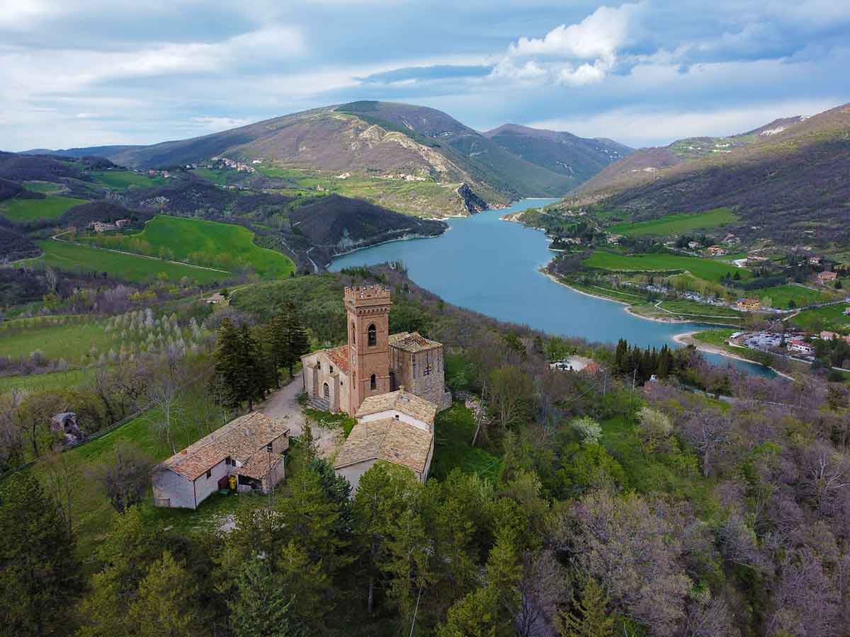 Umbrija italija jezero